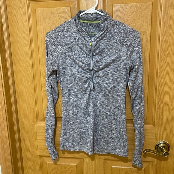 Athleta Tops - Athleta womens 1/4 zip gray pullover XS